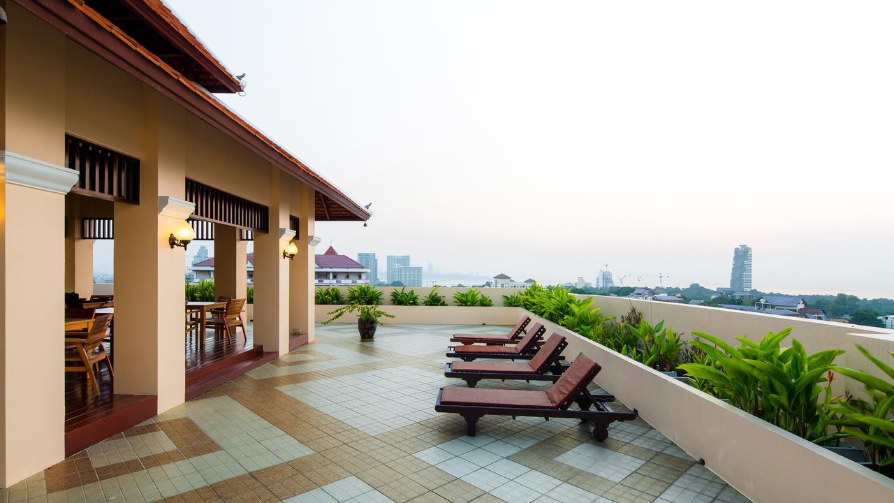 Aiyara Palace Pattaya Eksteriør billede